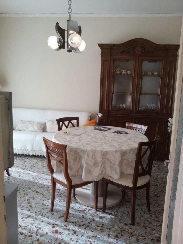 Casa Emanuela Acomodação com café da manhã Piazzola sul Brenta Exterior foto